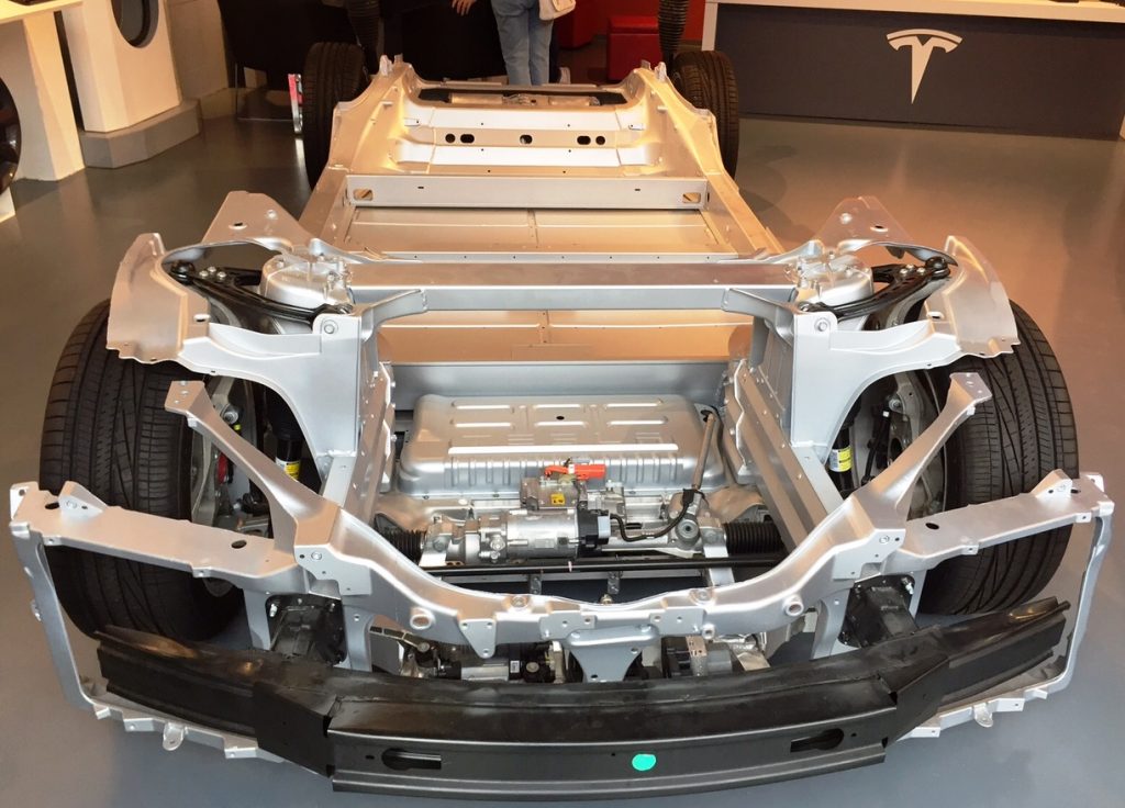 Ein Tesla Chassis